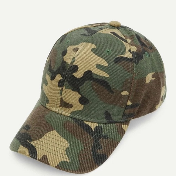 Camo Accessories - ‼️LAST ONE‼️STANDARD GREEN CAMO CAP, SUPER CUTE!